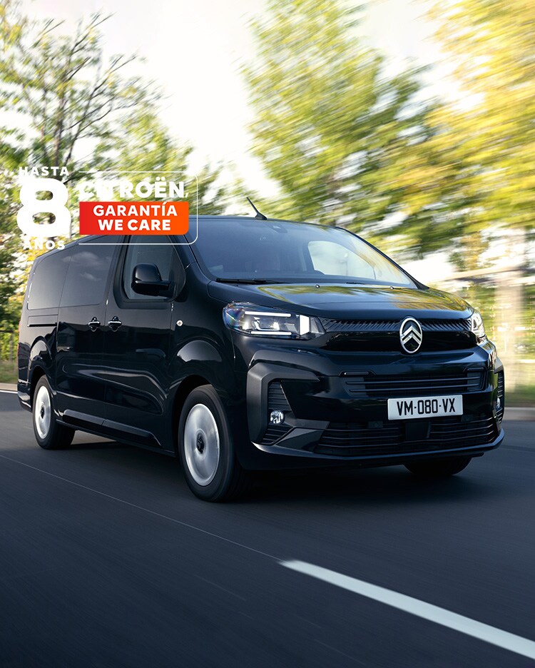 New ë-SpaceTourer on a country road