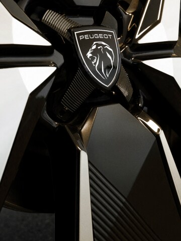 PEUGEOT E-208 cerchi in lega diamantati