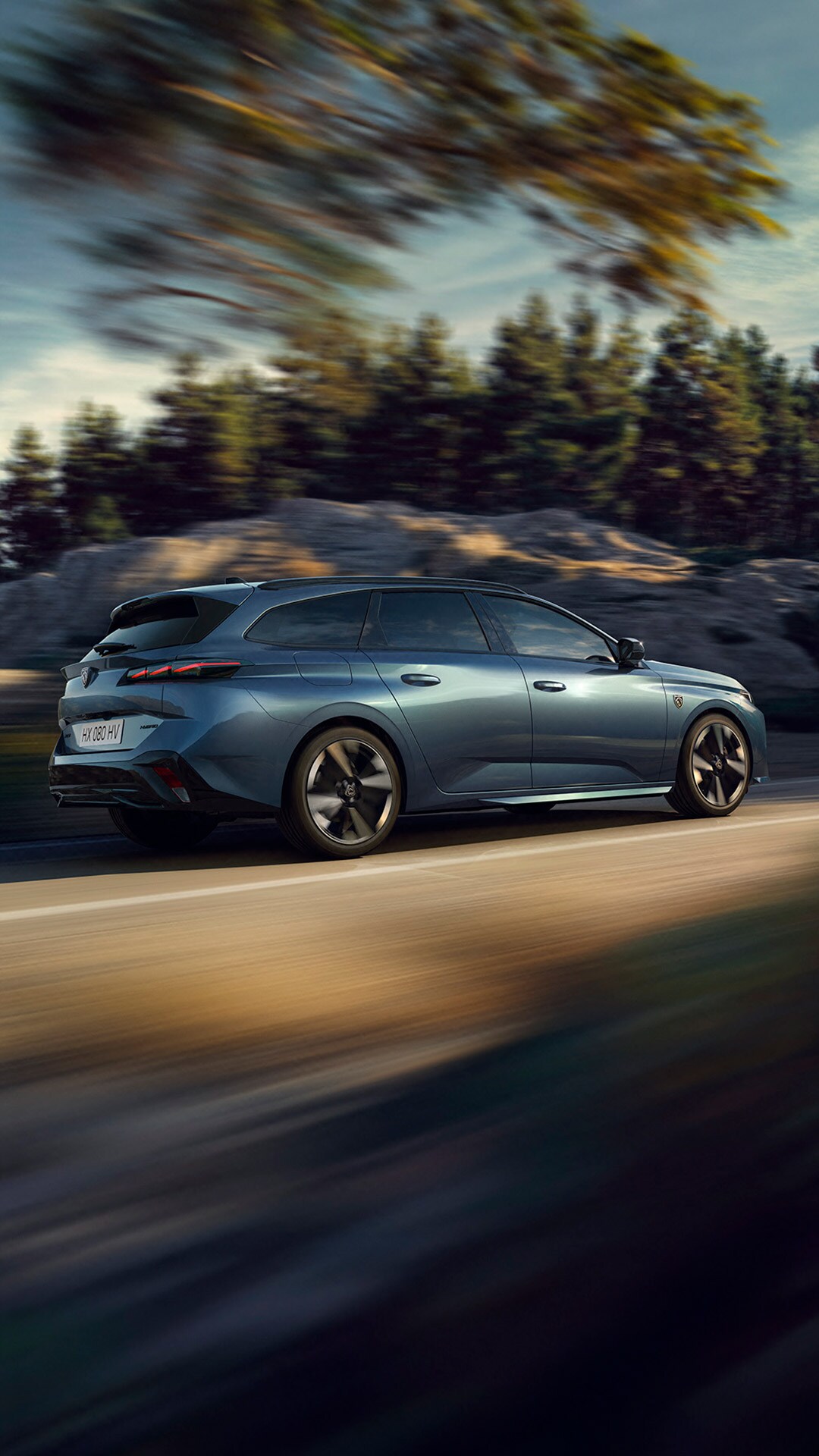 Vista frontale di Nuova PEUGEOT 308 SW